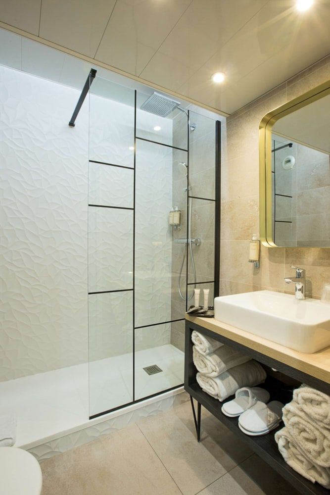 Best Western Plus Opera Batignolles Classic Room, 1 Double Bed, Non Smoking 2