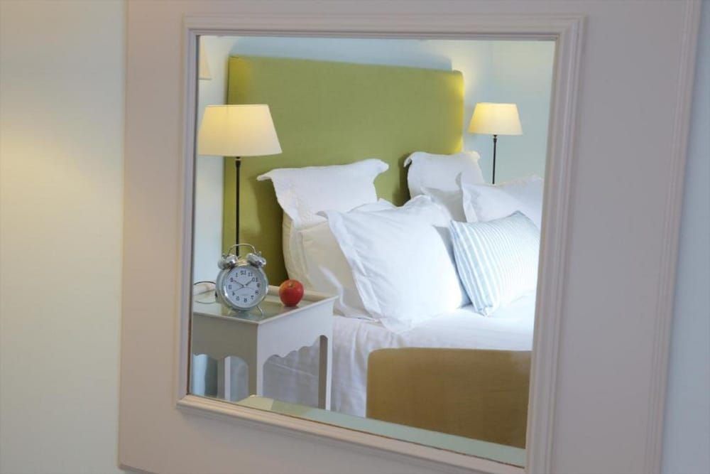 The Lugger Hotel Cottage (Middle) 5