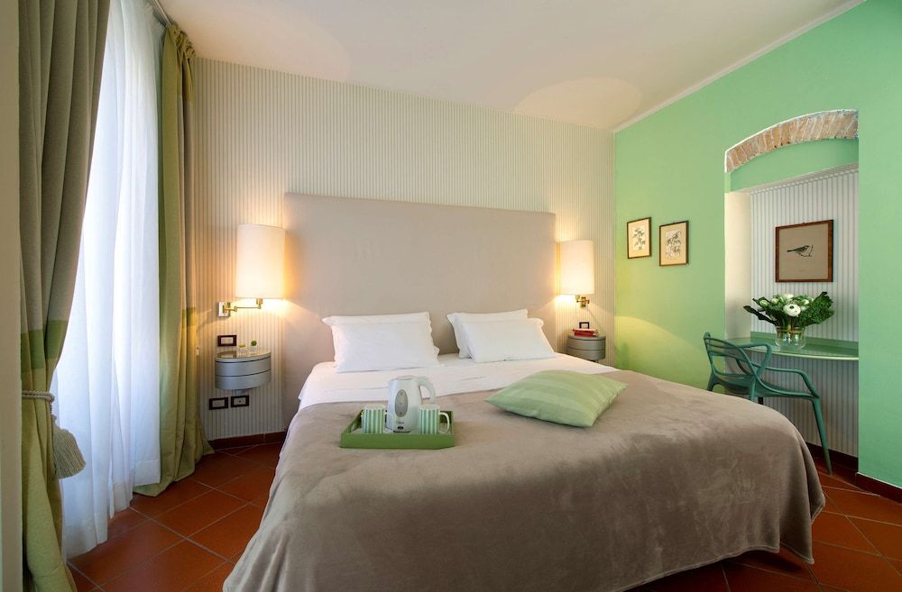 undefined De La Pace, Sure Hotel Collection by Best Western 2