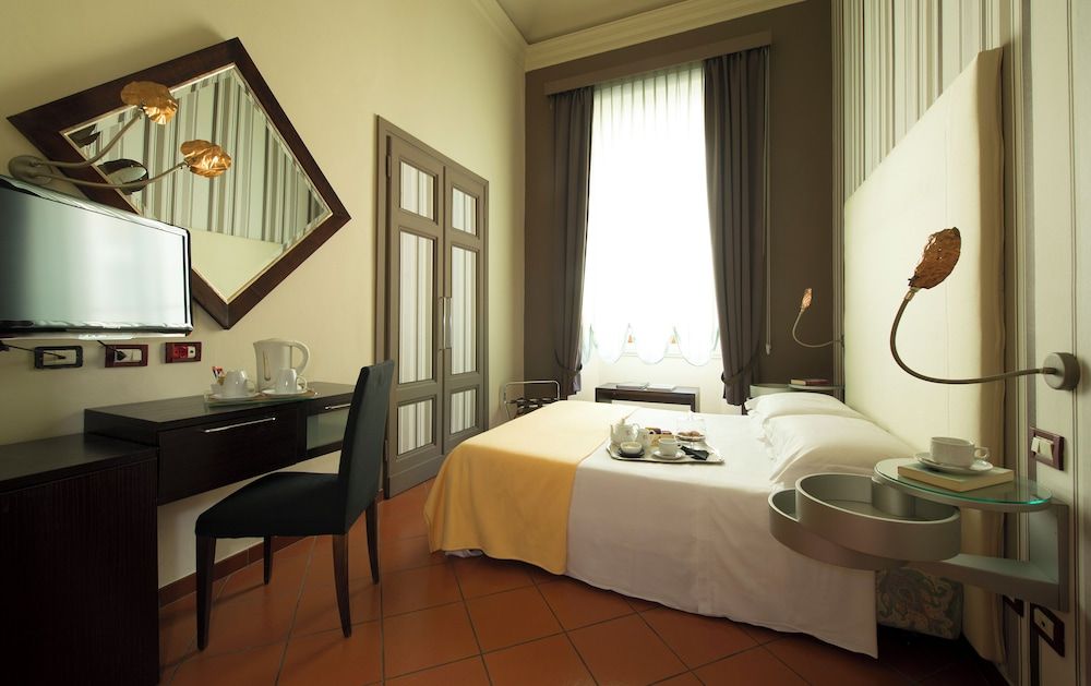 undefined De La Pace, Sure Hotel Collection by Best Western 5