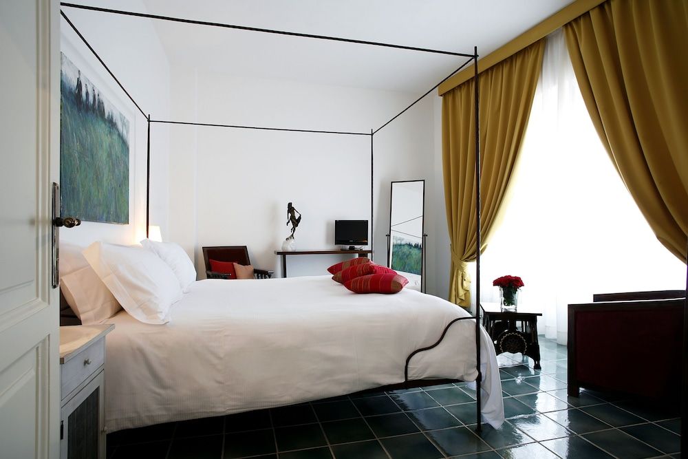 Suite, Garden View
