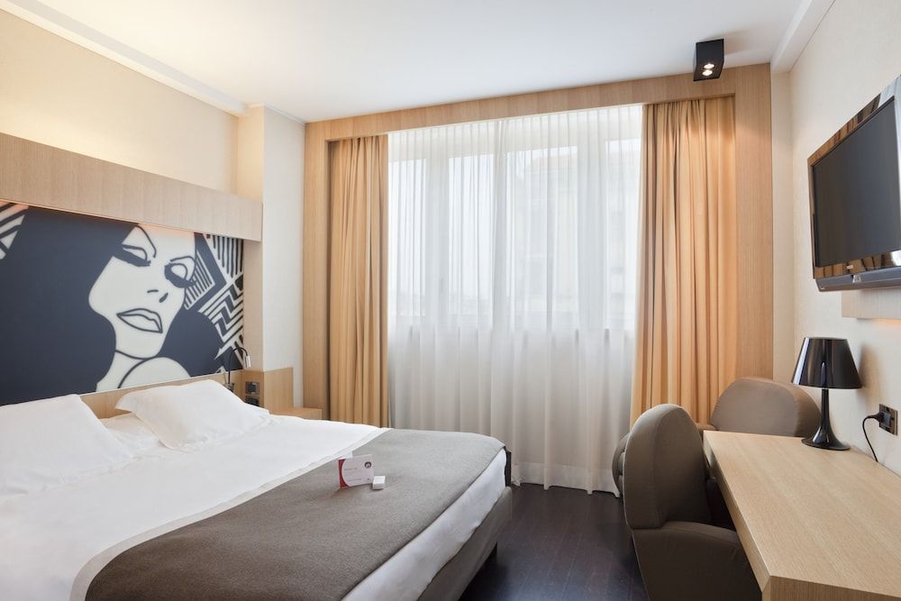 Crowne Plaza Milan City by IHG Standard Room