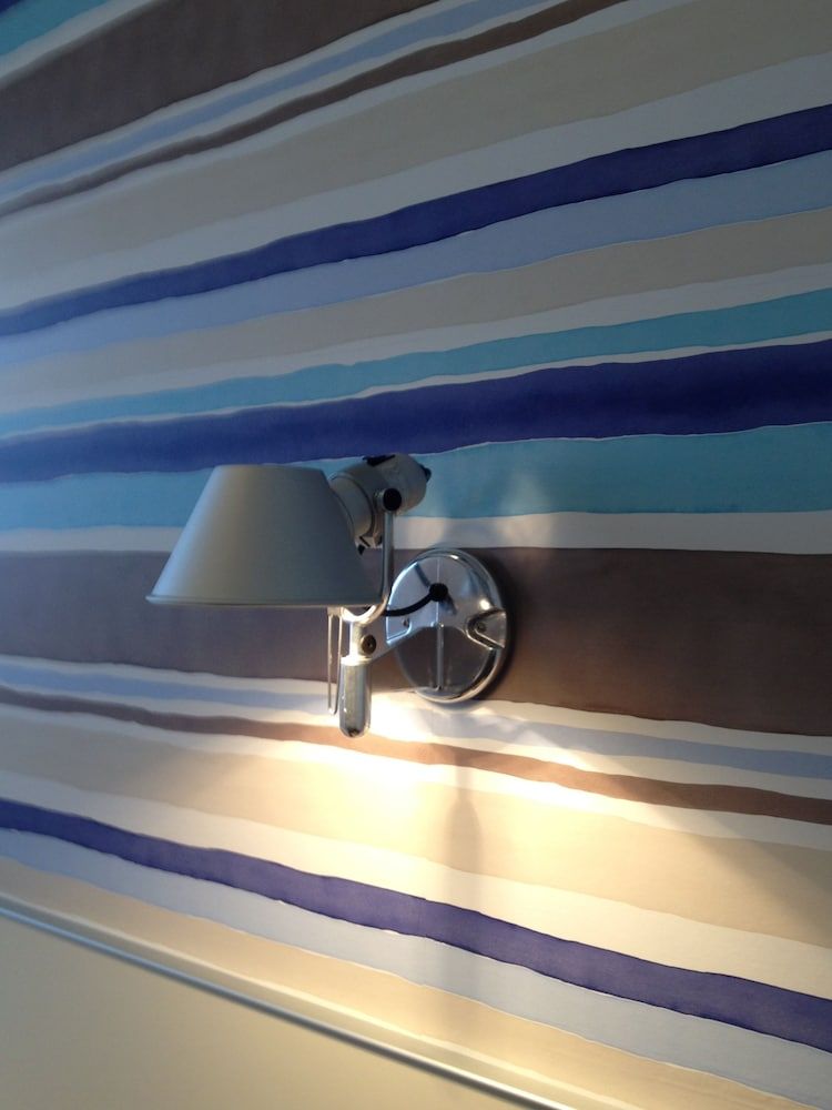 Hotel Key Standard Twin Room 3