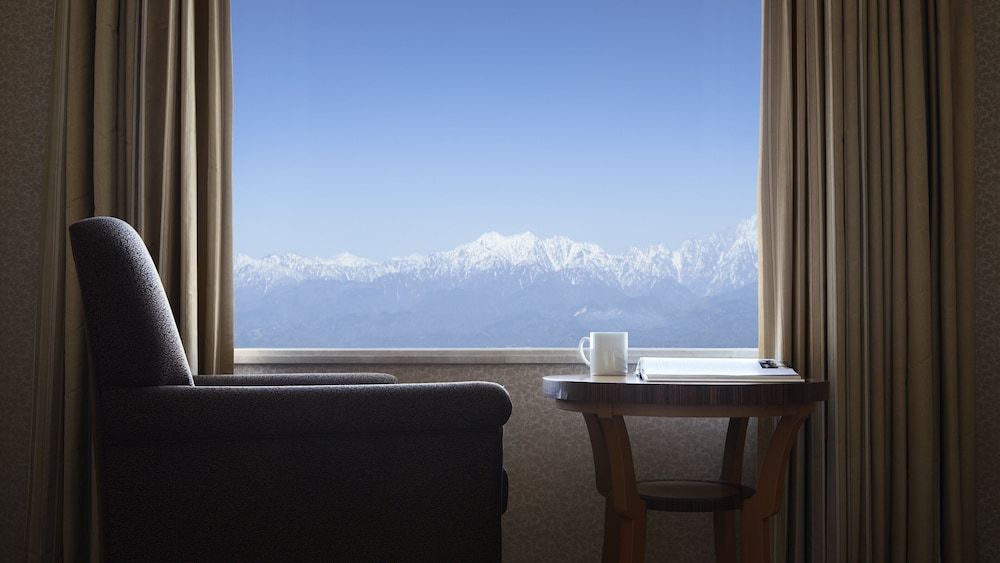 Standard Room, 2 Twin Beds, Mountain View