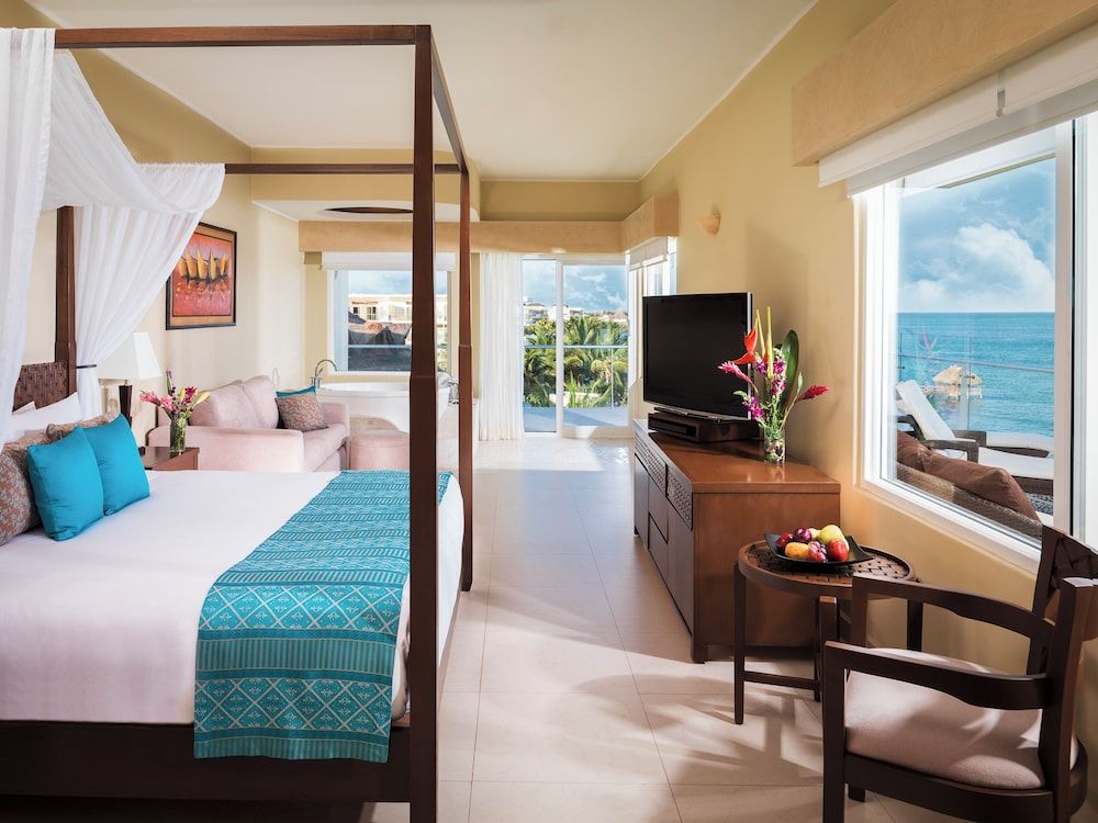 Honeymoon Suite, Oceanfront