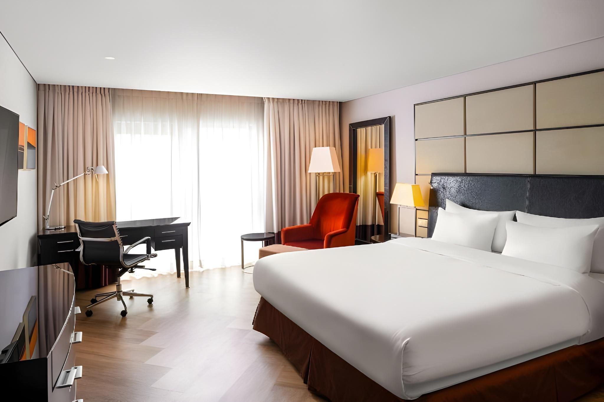 Junior Suite - Lounge Access 