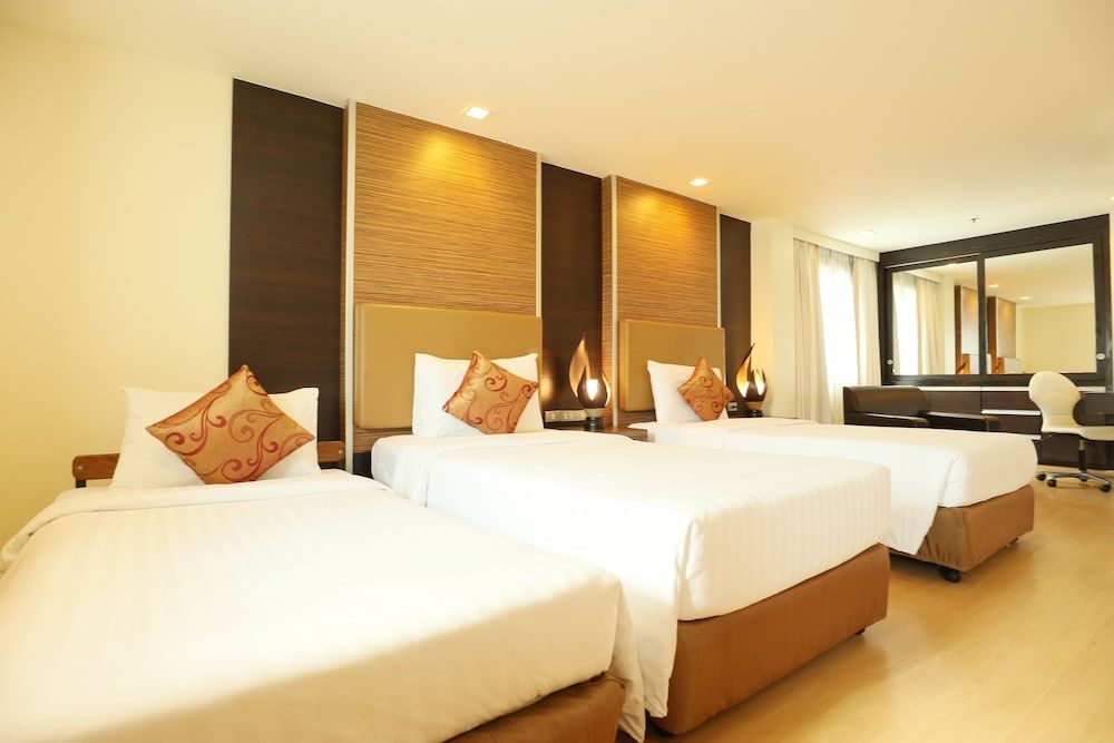 undefined Aspen Suites Hotel Sukhumvit 2 Bangkok 3