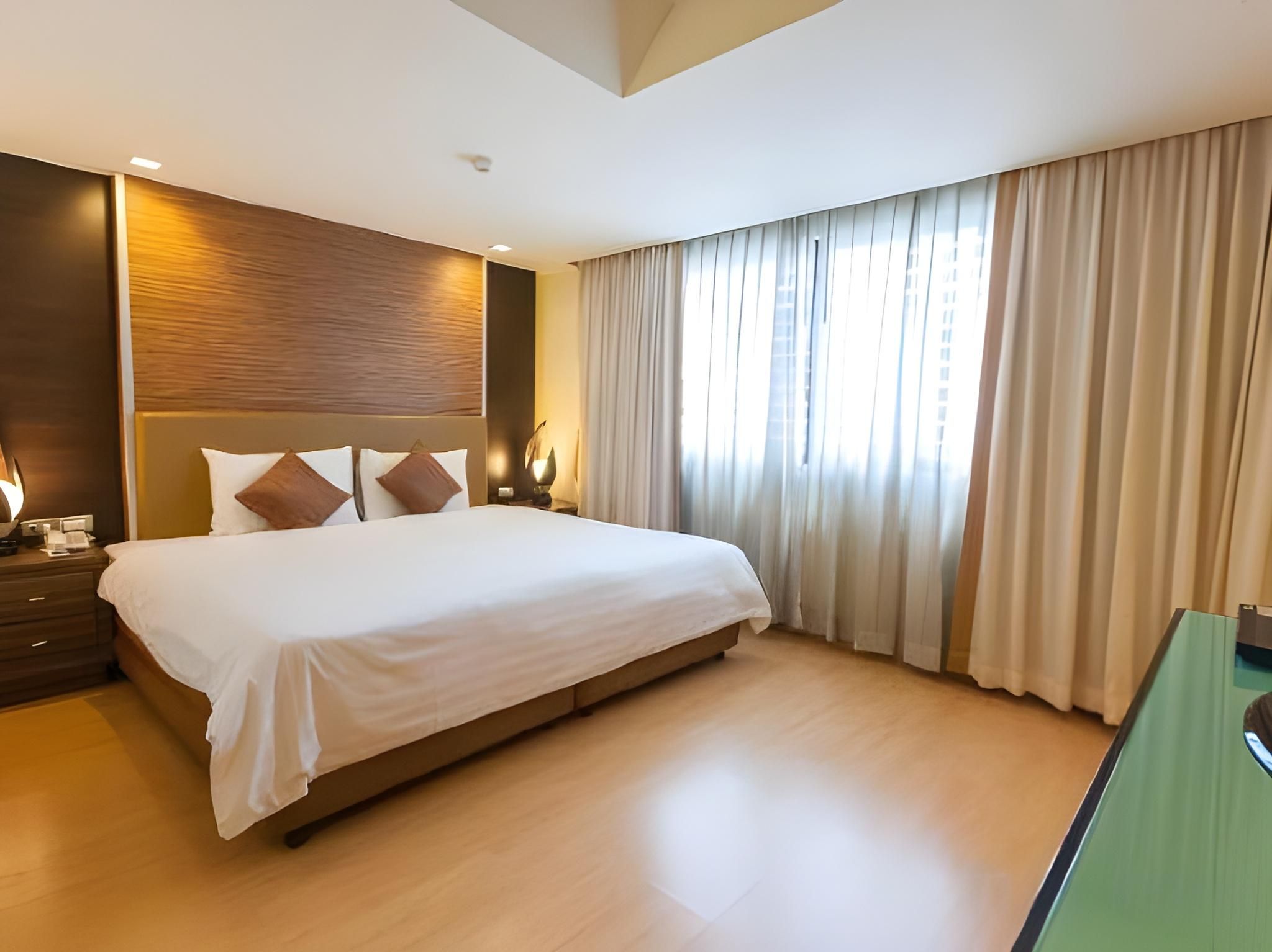 Aspen Suites Hotel Sukhumvit 2 Bangkok Deluxe Room 4