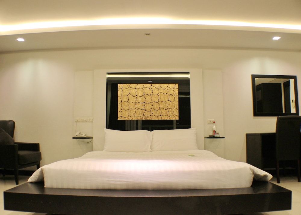 Two-Bedroom Suite with Large Balcony