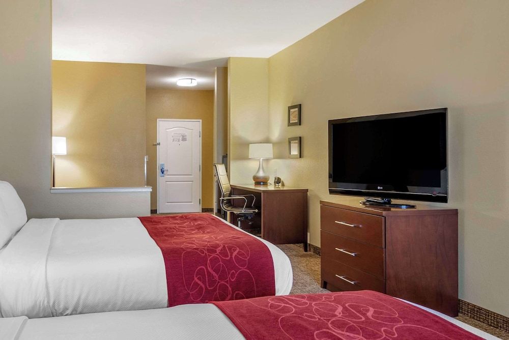 Suite, Multiple Beds, Accessible, Non Smoking