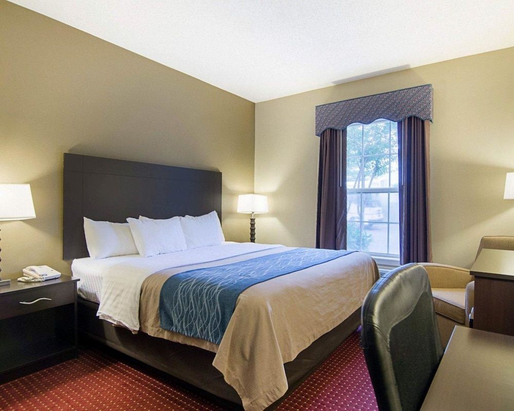 Suite, 1 King Bed, Non Smoking
