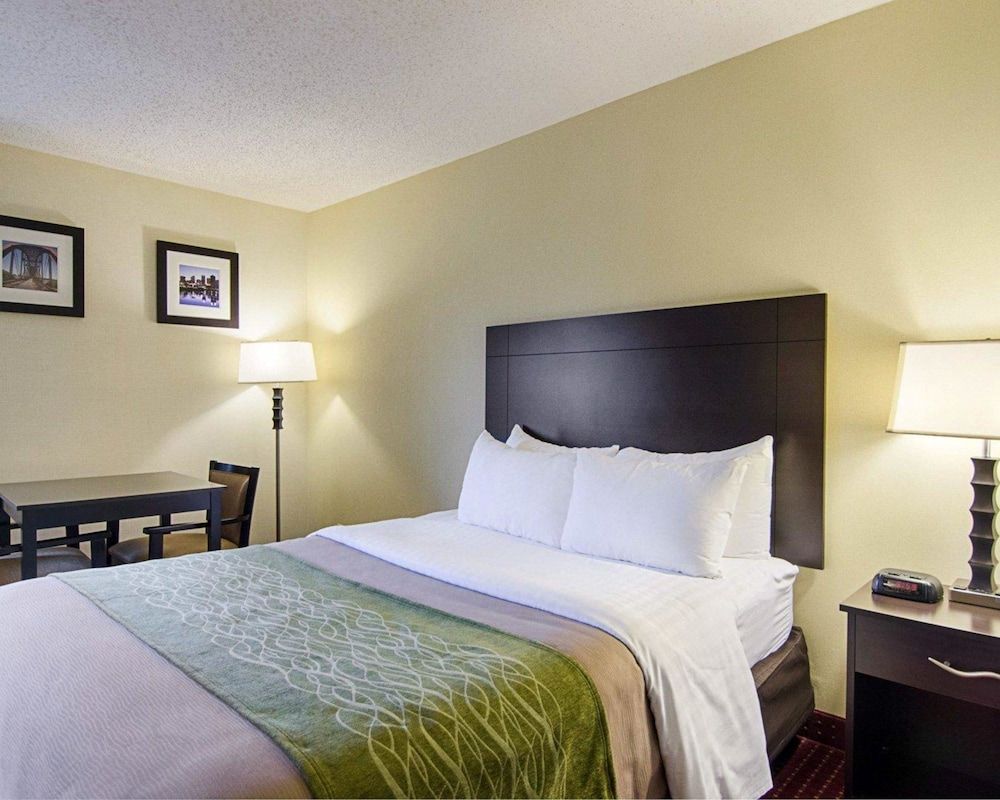 Standard Room, 2 Queen Beds, Non Smoking