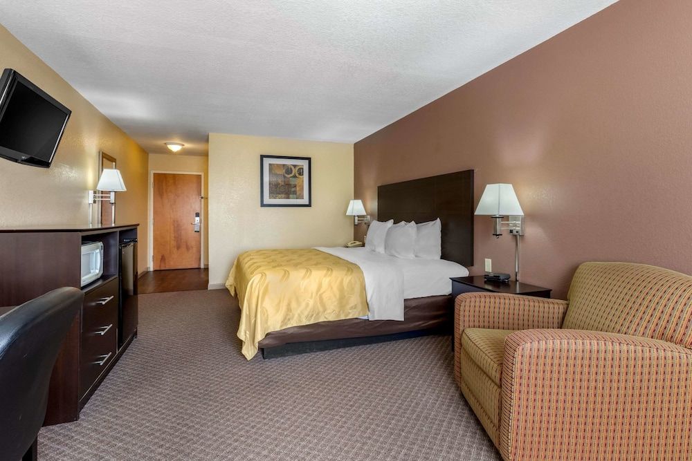 Standard Room, 1 King Bed, Non Smoking