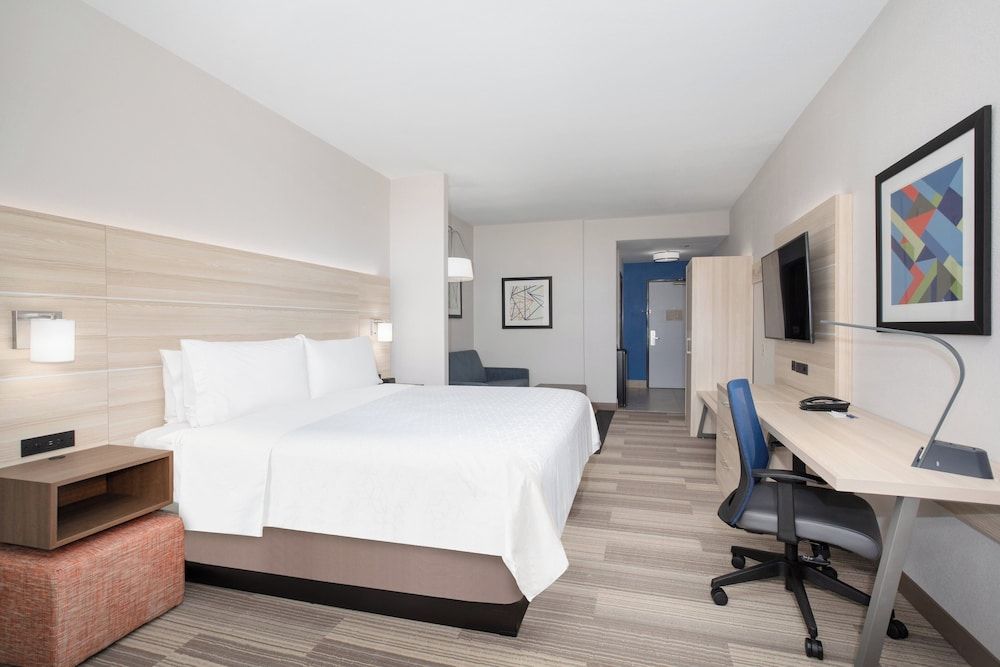 Suite, 1 King Bed