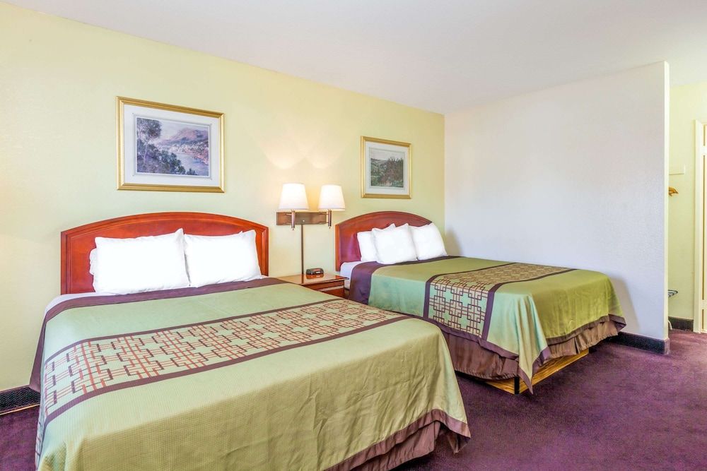 Standard Room, 2 Queen Beds, Smoking