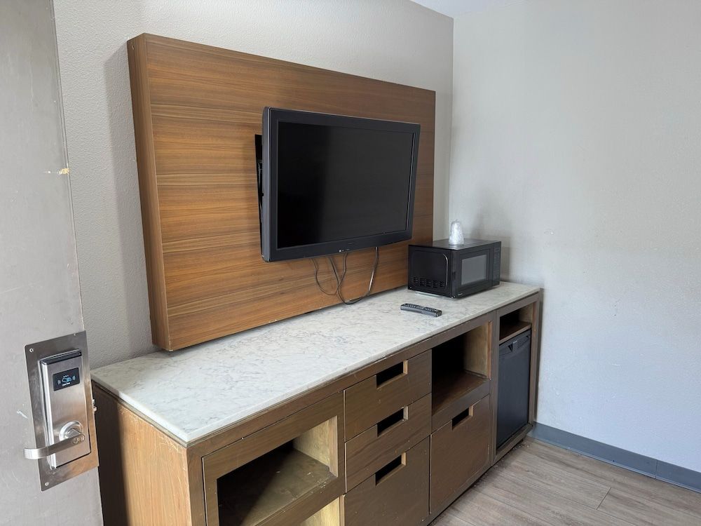 Big 7 Motel Chula Vista I-5 Room, 2 Queen Beds, Non Smoking 4