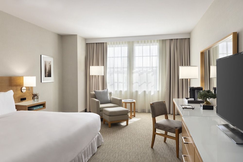 InterContinental the Clement Monterey by IHG Classic Room, 1 King Bed 2