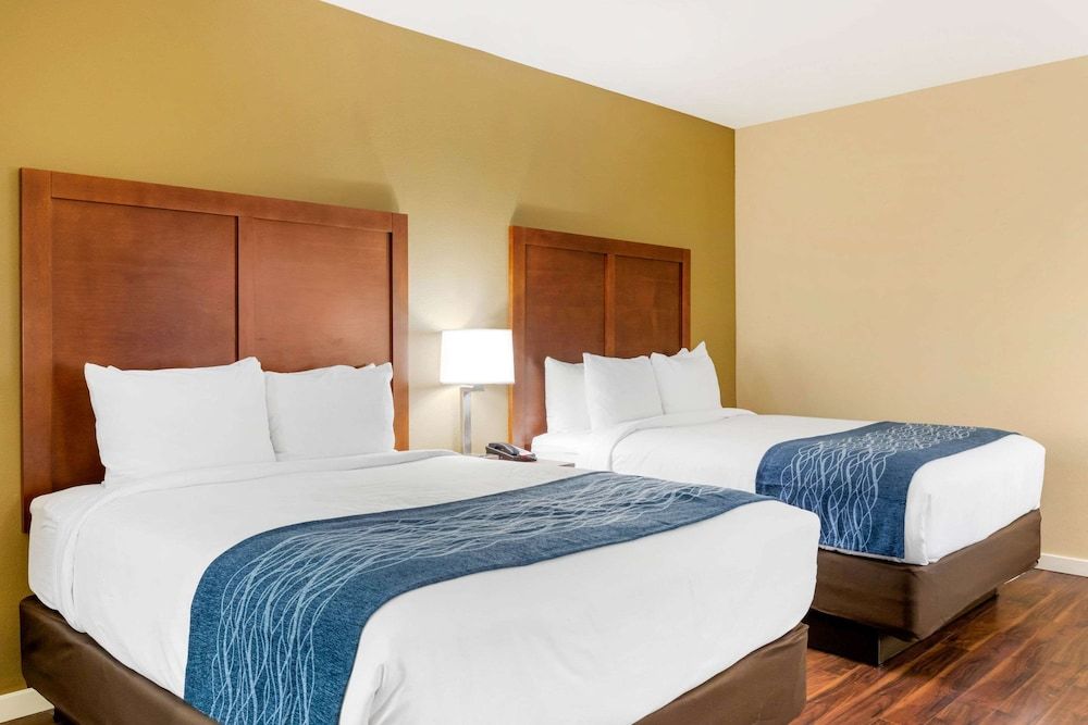 Standard Room, 2 Queen Beds, Non Smoking