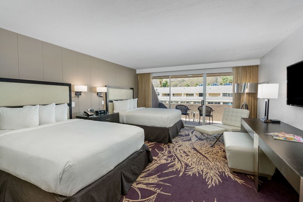 Room, 2 Queen Beds, Accessible, Pool View