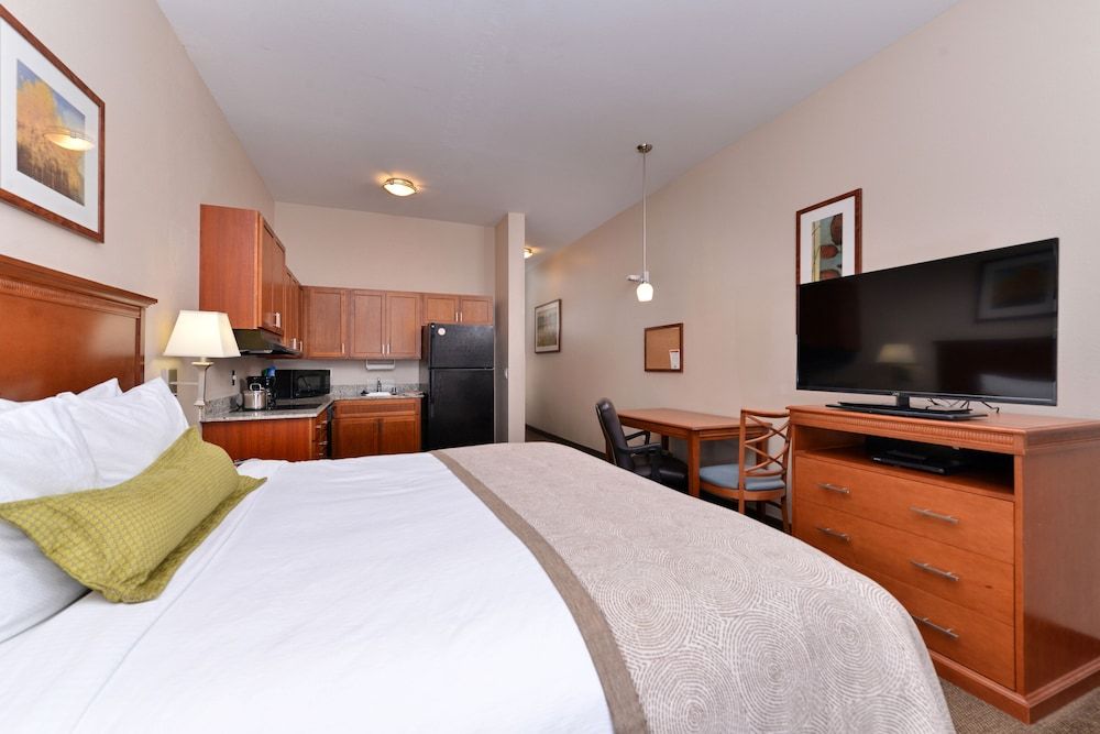 Candlewood Suites San Diego by IHG Room, 1 Bedroom (Mobility, Roll-In Shower)