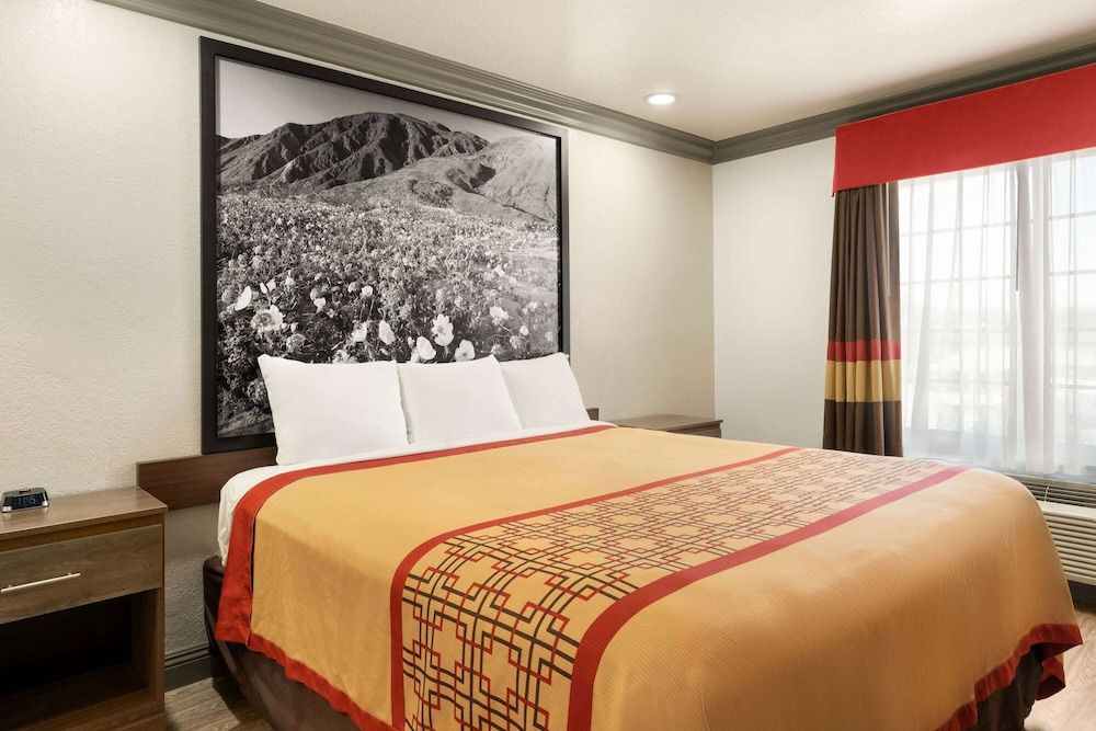 Room, 1 King Bed, Accessible, Non Smoking