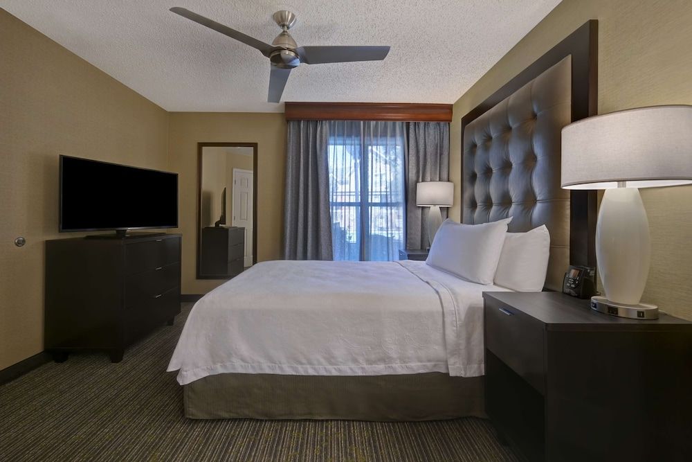 Room, Accessible, Non Smoking (Roll-in Shower)