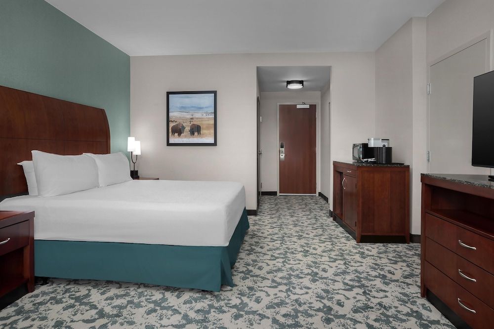 undefined Hilton Garden Inn Denver Downtown 3