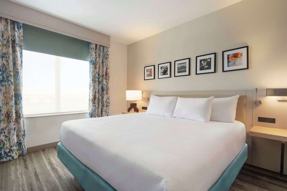 Junior Suite, 1 King Bed with Sofa bed