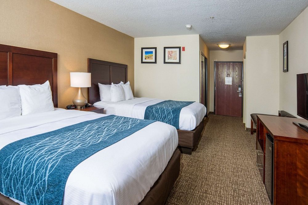 Standard Room, 2 Queen Beds, Non Smoking