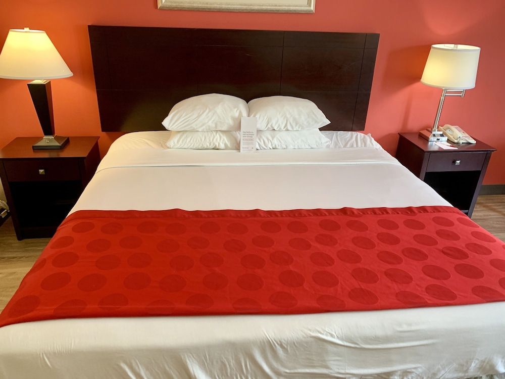 undefined Ramada by Wyndham Newark/Wilmington 10