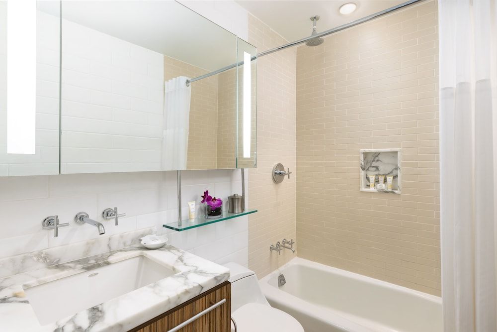 Santa Maria Suites Luxury 2 Bedroom Poolview Bi-level Suite 4