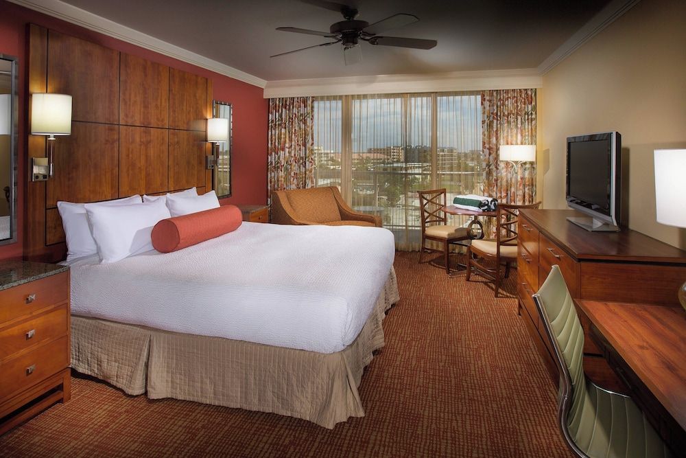 Suite, 3 Bedrooms