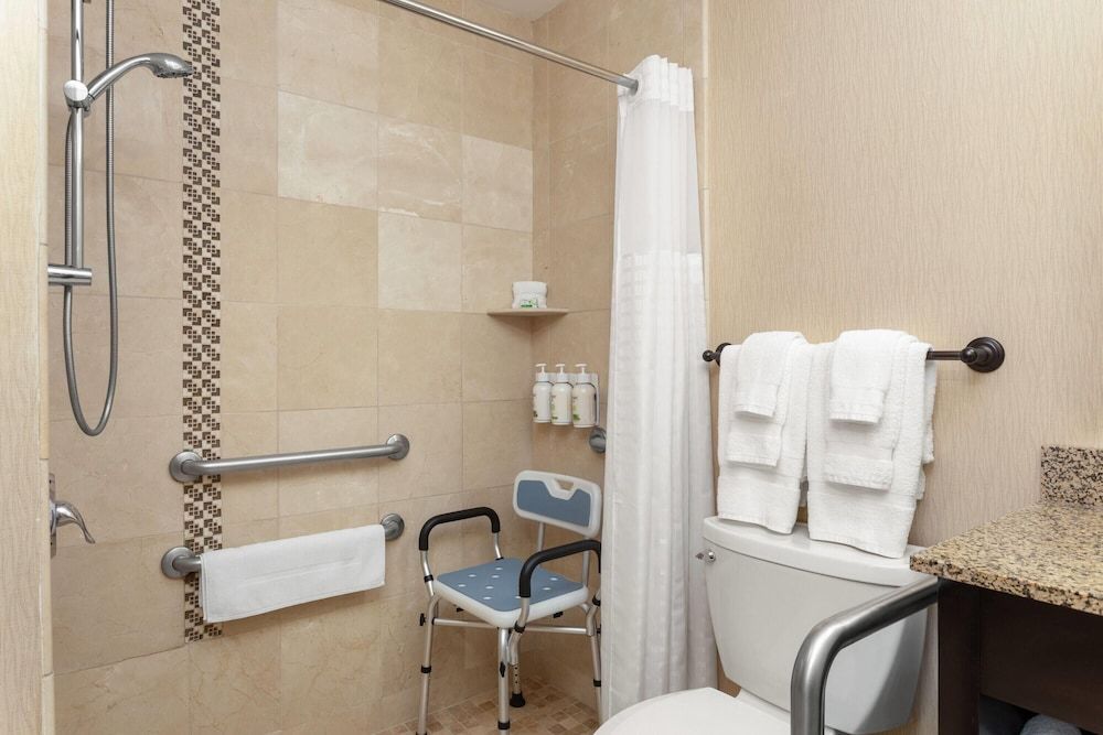 Suite, 1 Bedroom, Accessible, Non Smoking (Mobility)