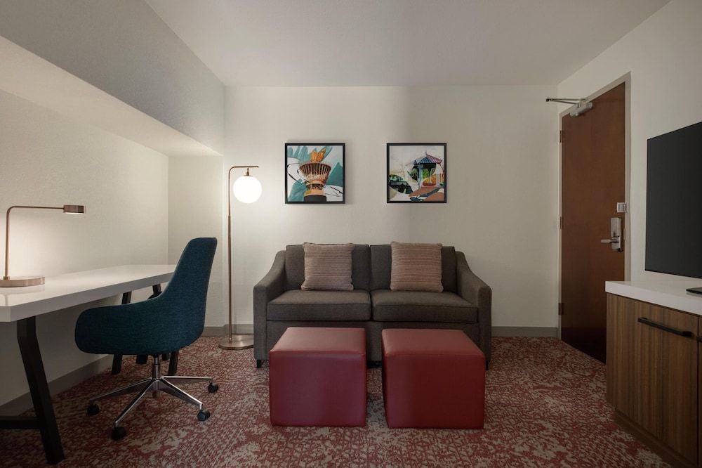 undefined Hilton Garden Inn Atlanta Downtown 5