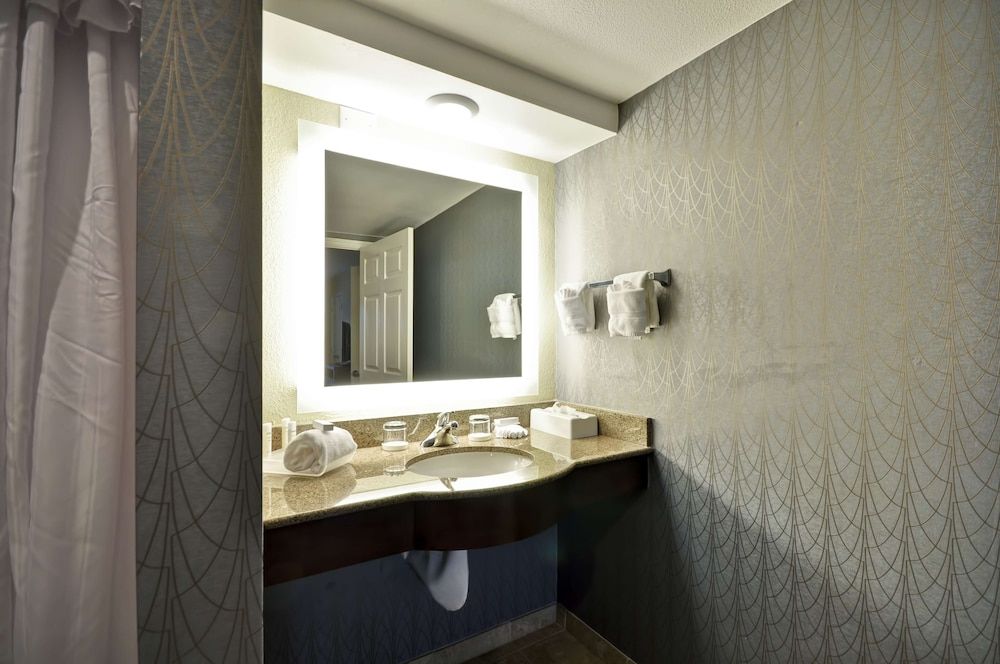 Suite, 2 Queen Beds, Non Smoking