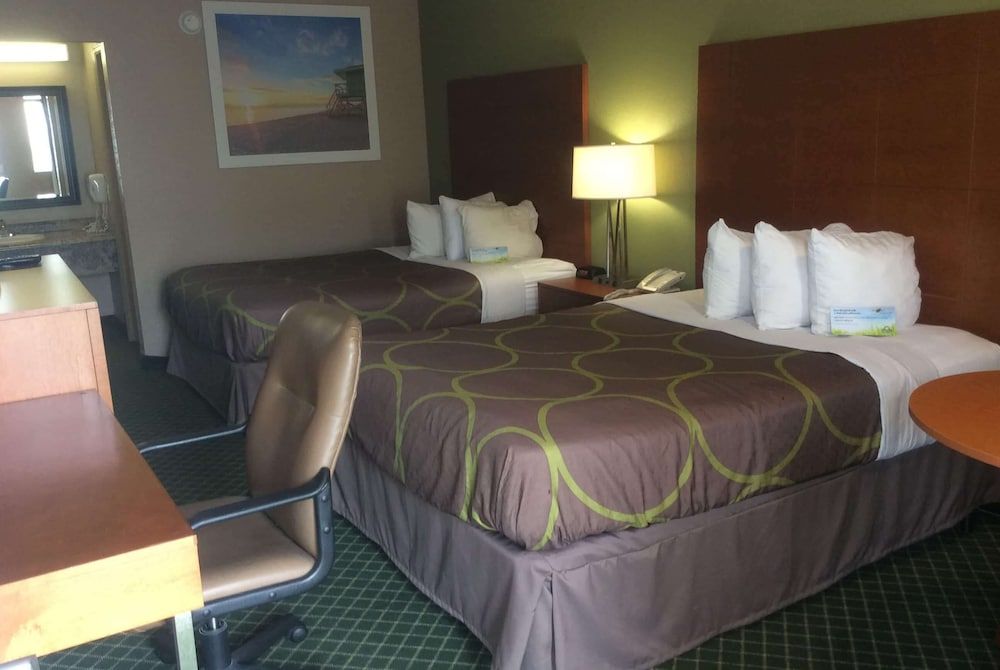 Room, 2 Queen Beds, Smoking