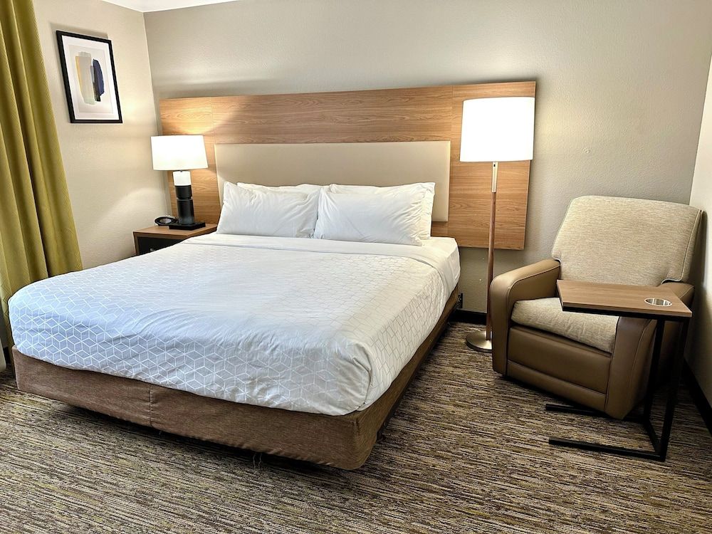 Candlewood Suites Savannah Airport by IHG Studio Suite, 1 King Bed, Accessible (Communications) 3