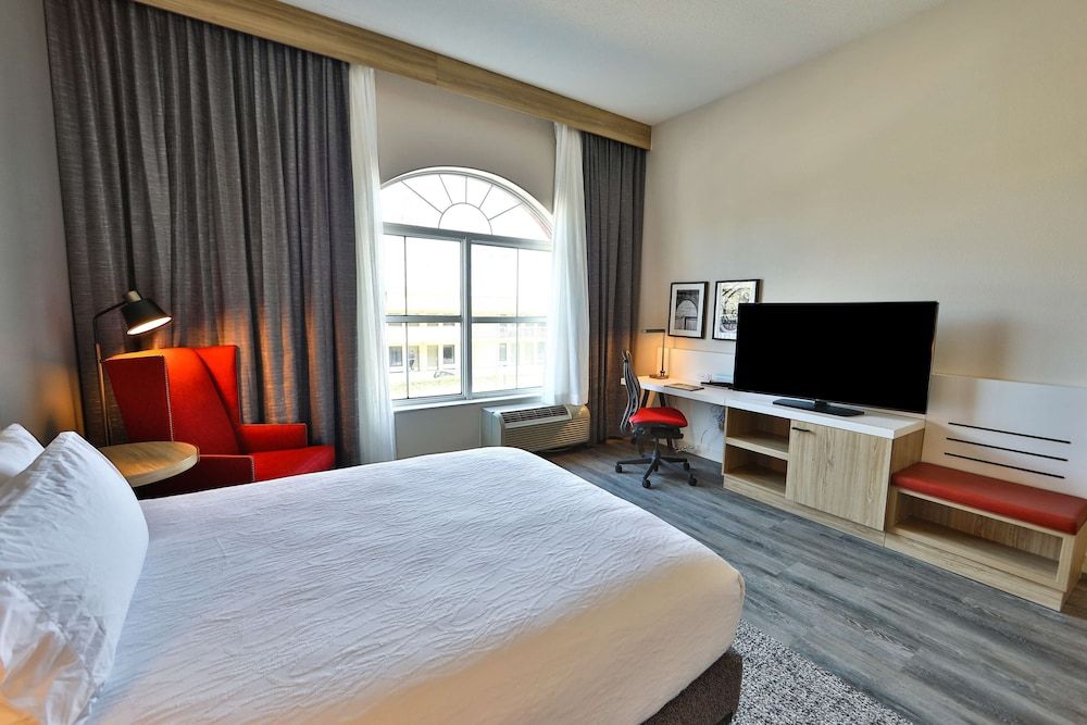 Suite, 2 Queen Beds, Accessible (Roll-in Shower)