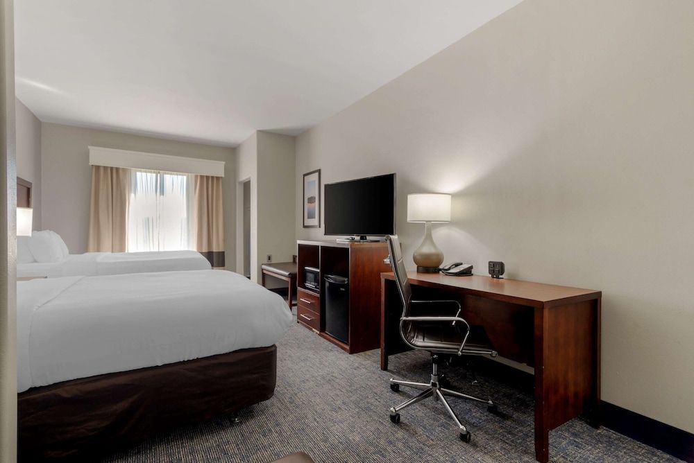 Room, 2 Queen Beds, Accessible, Non Smoking