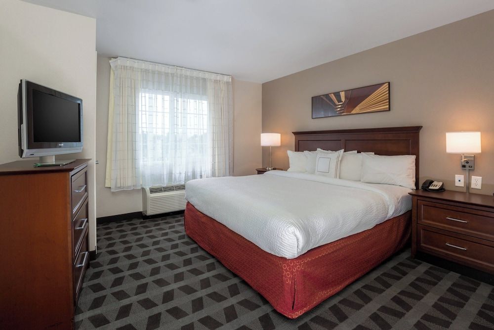 Suite, 2 Bedrooms (Hearing Accessible)