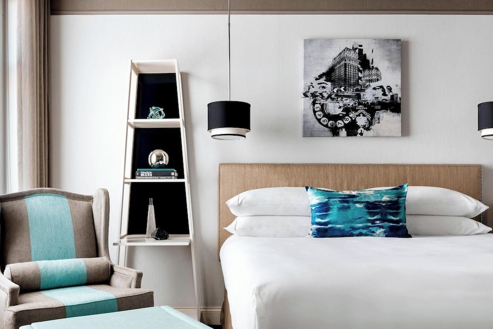 undefined The Blackstone, Autograph Collection 5