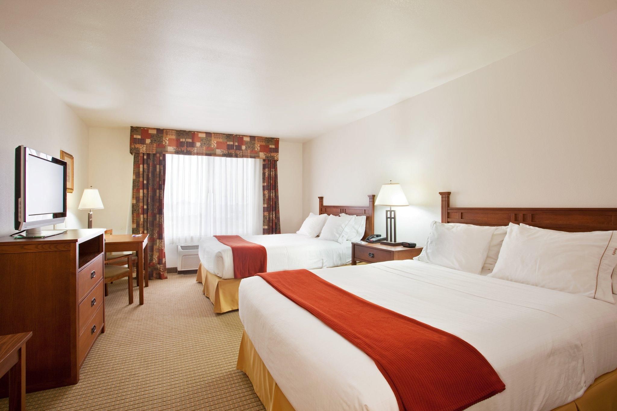 2 Queen Beds Non-Smoking