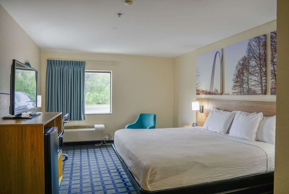 Standard Room, 1 King Bed, Accessible