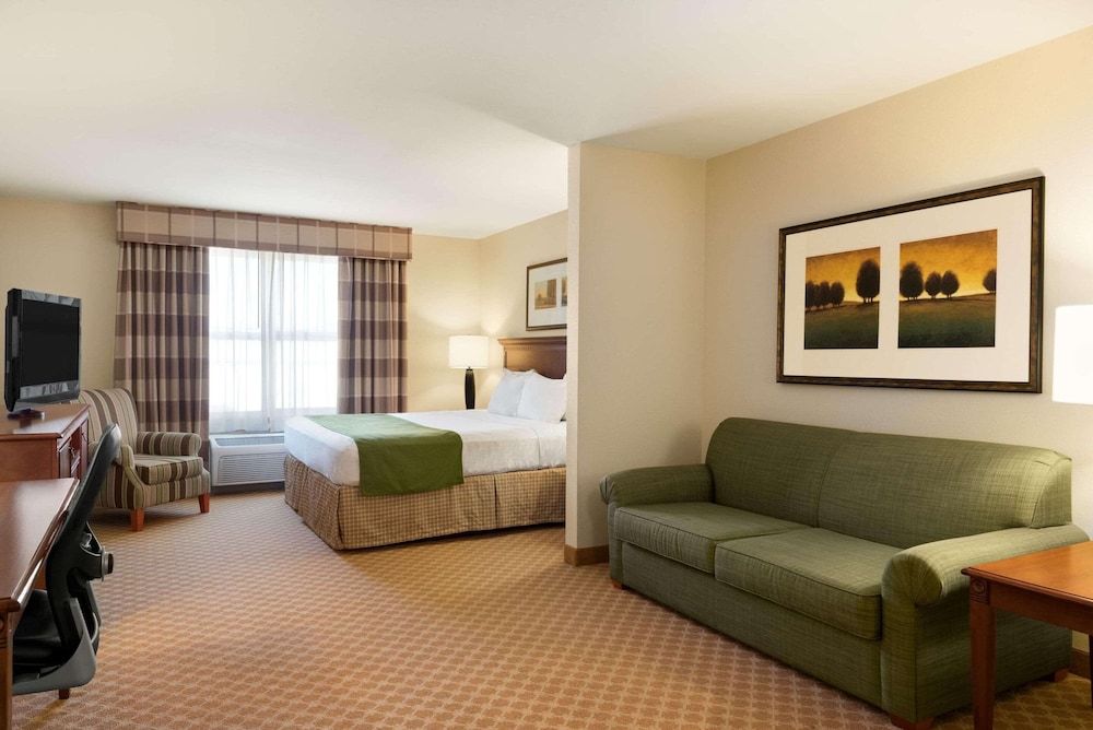 Studio Suite, 1 King Bed, Non Smoking