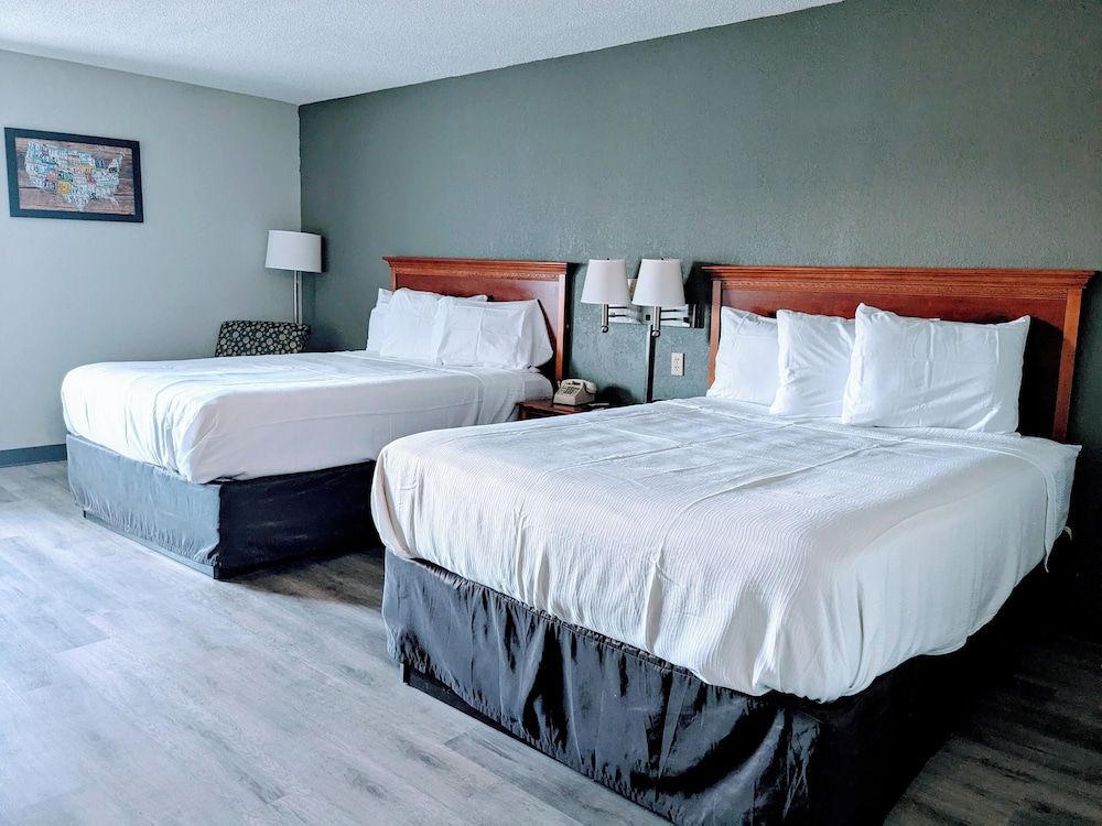 Room, 2 Queen Beds, Non Smoking