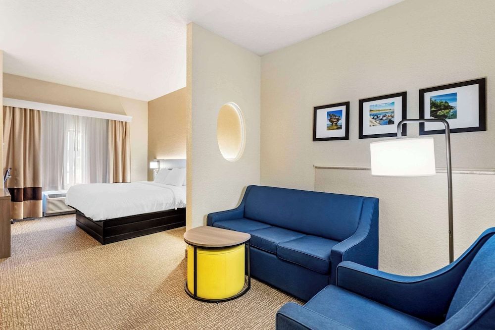 Room, Multiple Beds, Accessible, Non Smoking (Accessible Tub)