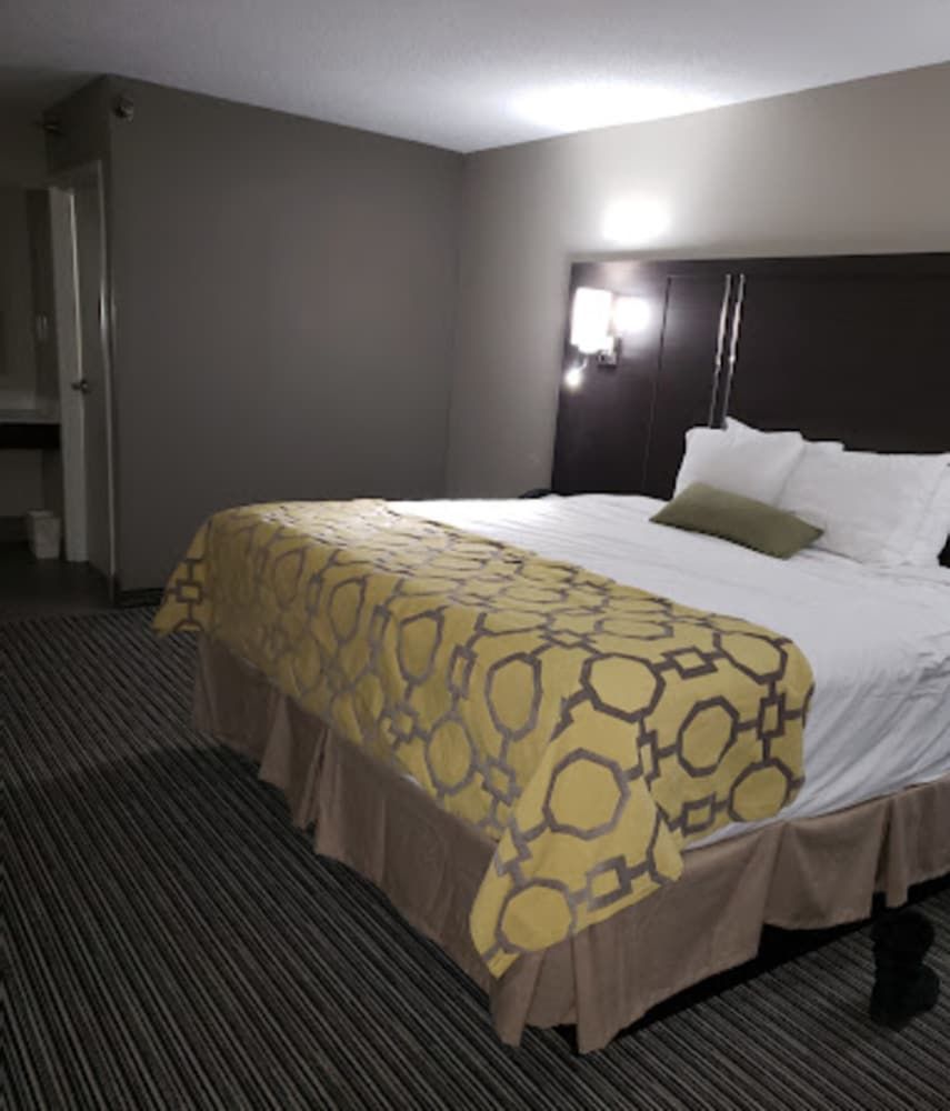 Room, 1 King Bed, Accessible, Non Smoking (Mobility)