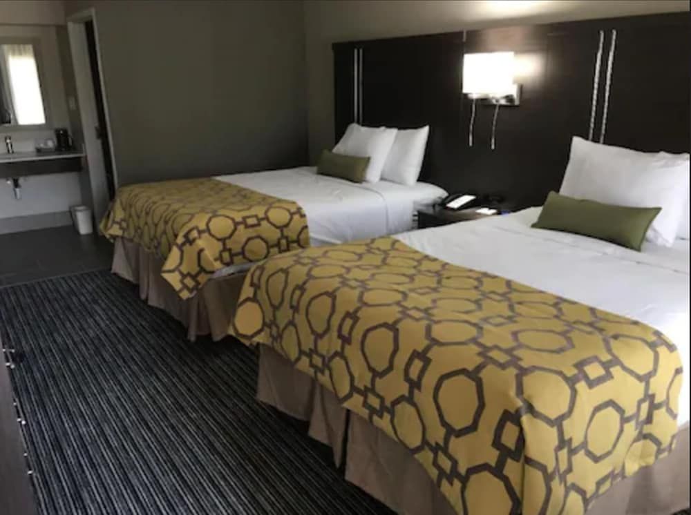 Room, 2 Queen Beds, Non Smoking (2nd Floor)