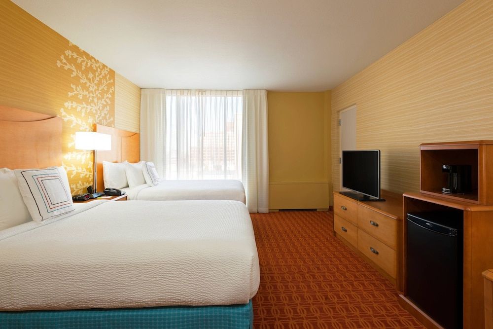 Room, 2 Queen Beds, Non Smoking