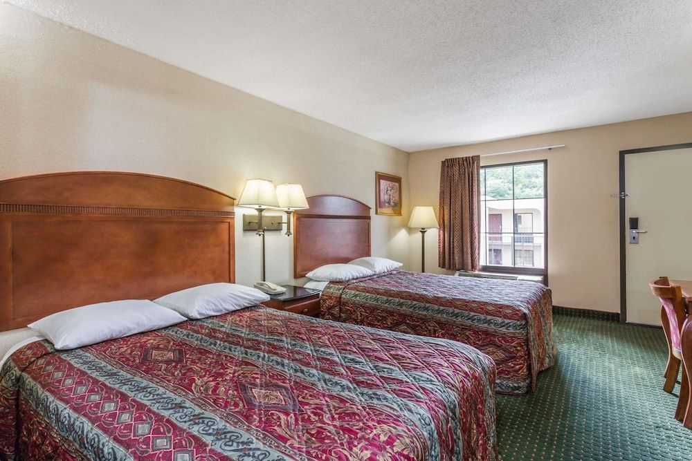 Standard Room, 2 Double Beds, Smoking